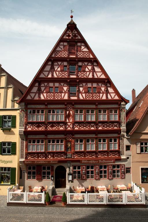 Hotel Deutsches Haus Dinkelsbühl Extérieur photo